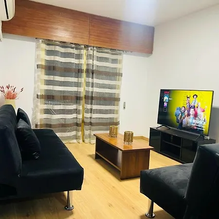 Jane 11 - 2 Bedrooms Finikoudes * Lárnaca