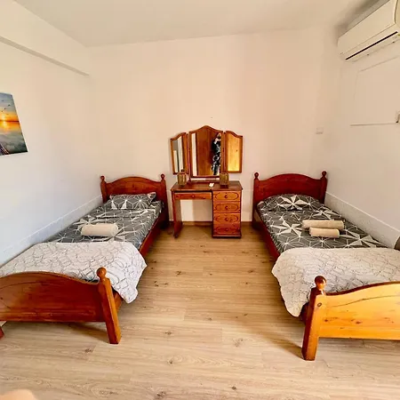 Tiffany 11 Finikoudes Lárnaca