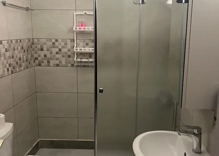 Tiffany 11 Finikoudes Apartmán Larnaca